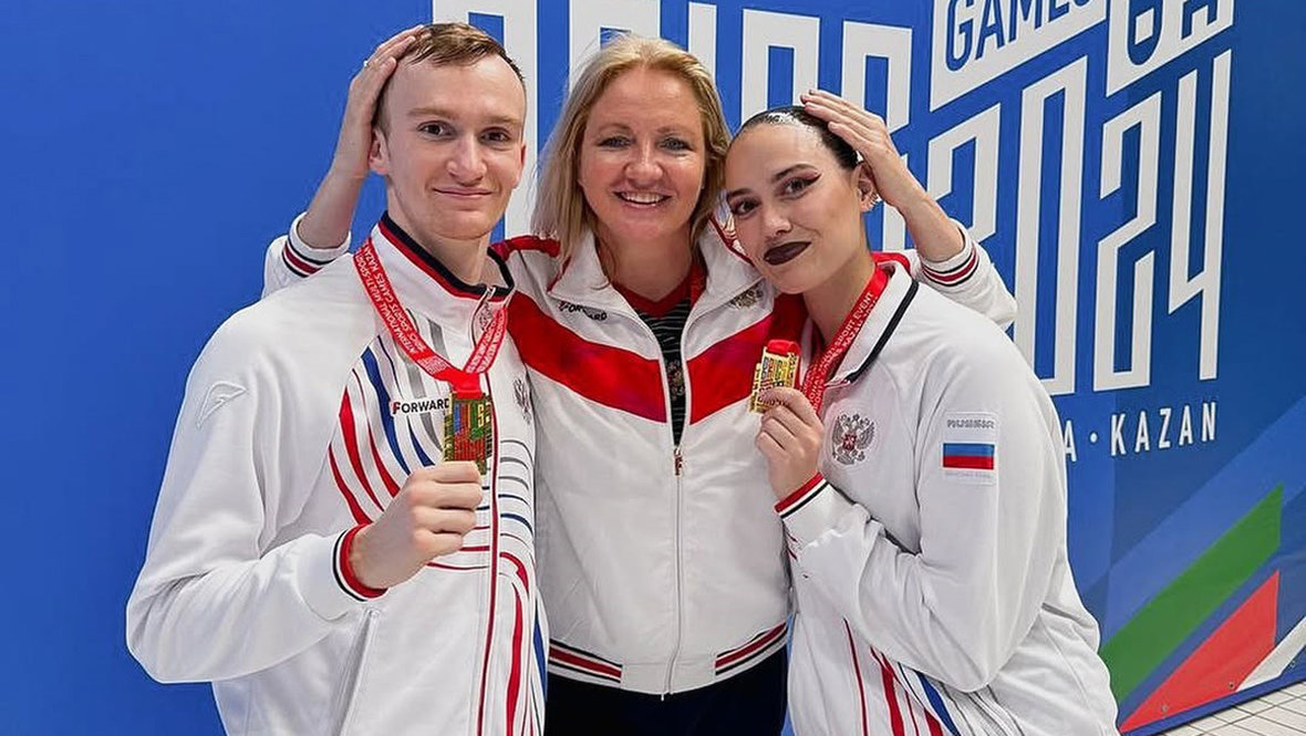 Александр Мальцев, Гана Максимова и Майя Гурбанбердиева. Александр Мальцев, Гана Максимова и Майя Гурбанбердиева