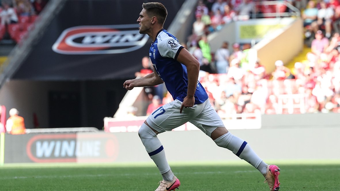 Владислав Саусь.