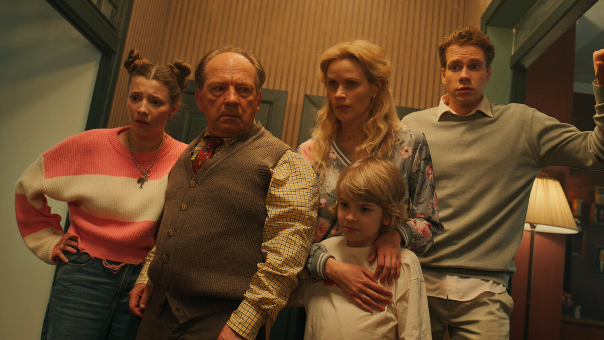 Кадр из сериала «Баранкины и камни силы», реж. Миша Поляков, Плюс Студия, Monumental vizhn