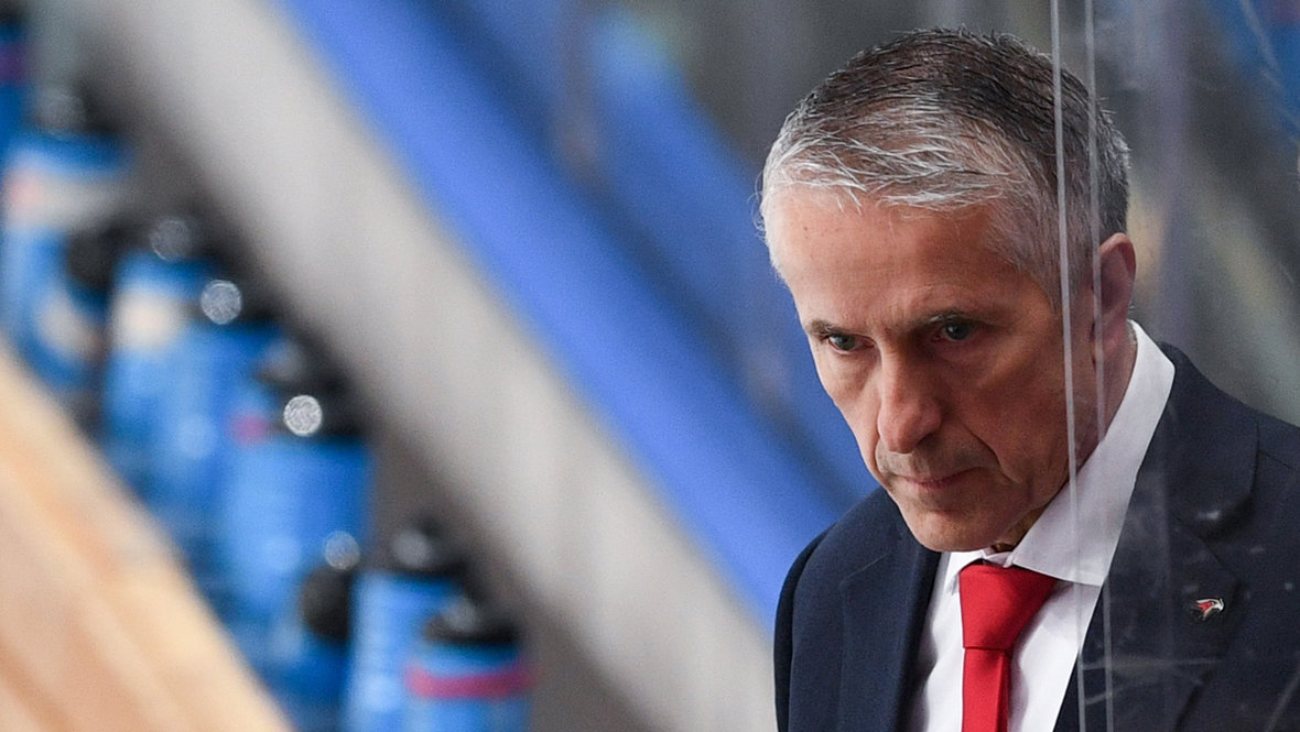 Боб Хартли. Бывший главный тренер «Авангарда» Боб Хартли