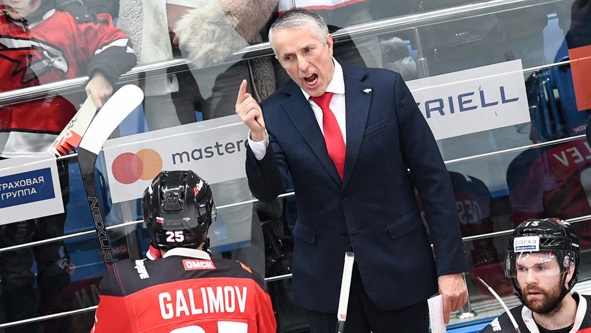 Боб Хартли. Бывший главный тренер «Авангарда» Боб Хартли