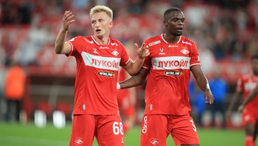 Руслан Литвинов и Кристофер Мартинс («Спартак»).