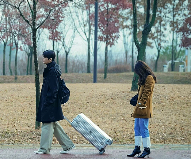 Кадр из дорамы «Саундтрек №1», реж. Ким Хи-вон, Чхве Джон-гю, Disney+