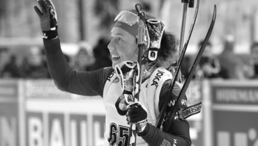 Два золота Олимпиады и рекорд ЧМ, потеря любимого и смерть в горах: история немецкой биатлонистки Лауры Дальмайер