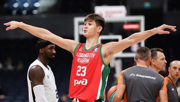 «Хочется больше играть, а не стоять в углу в ожидании передачи». Первое большое интервью Ищенко