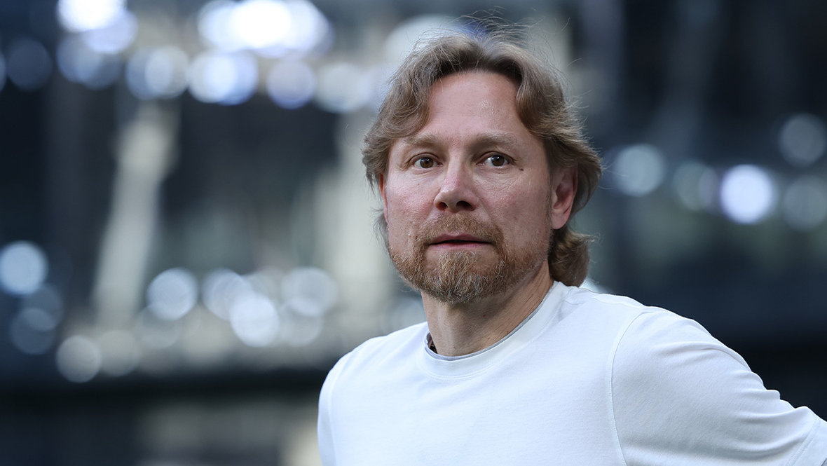 Валерий Карпин.