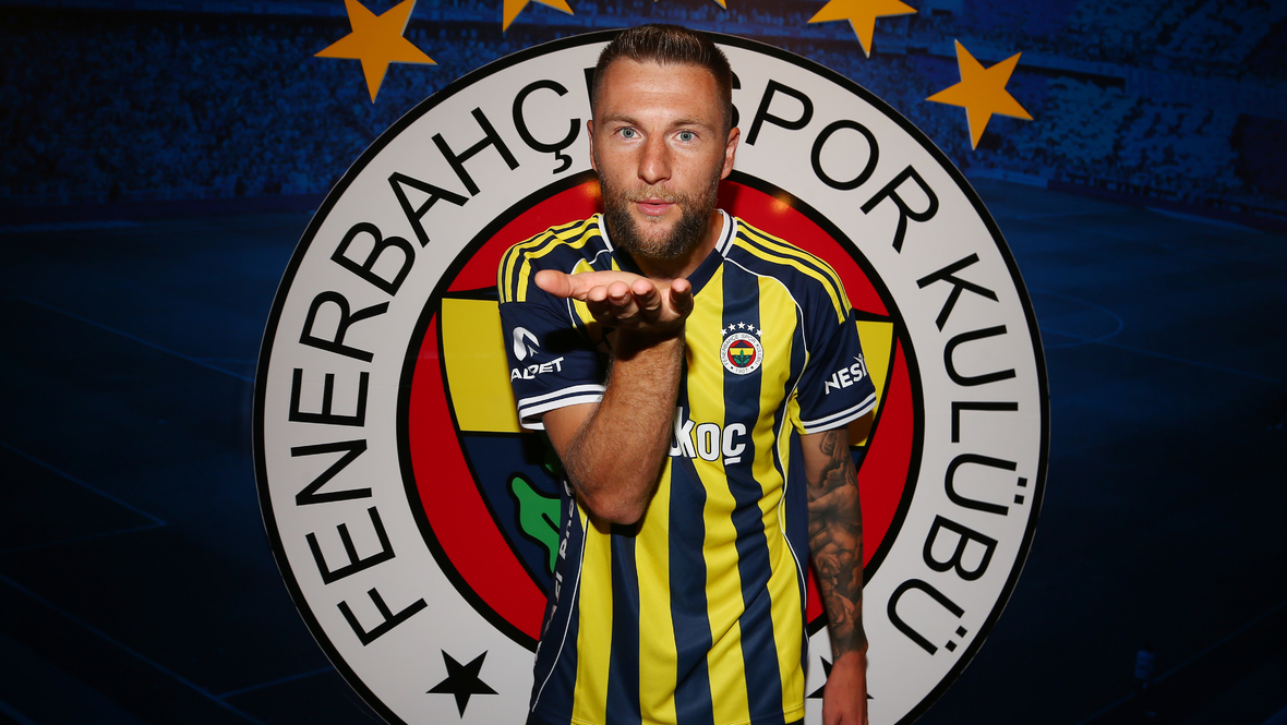 Милан Шкриньяр вернулся в «Фенербахче».