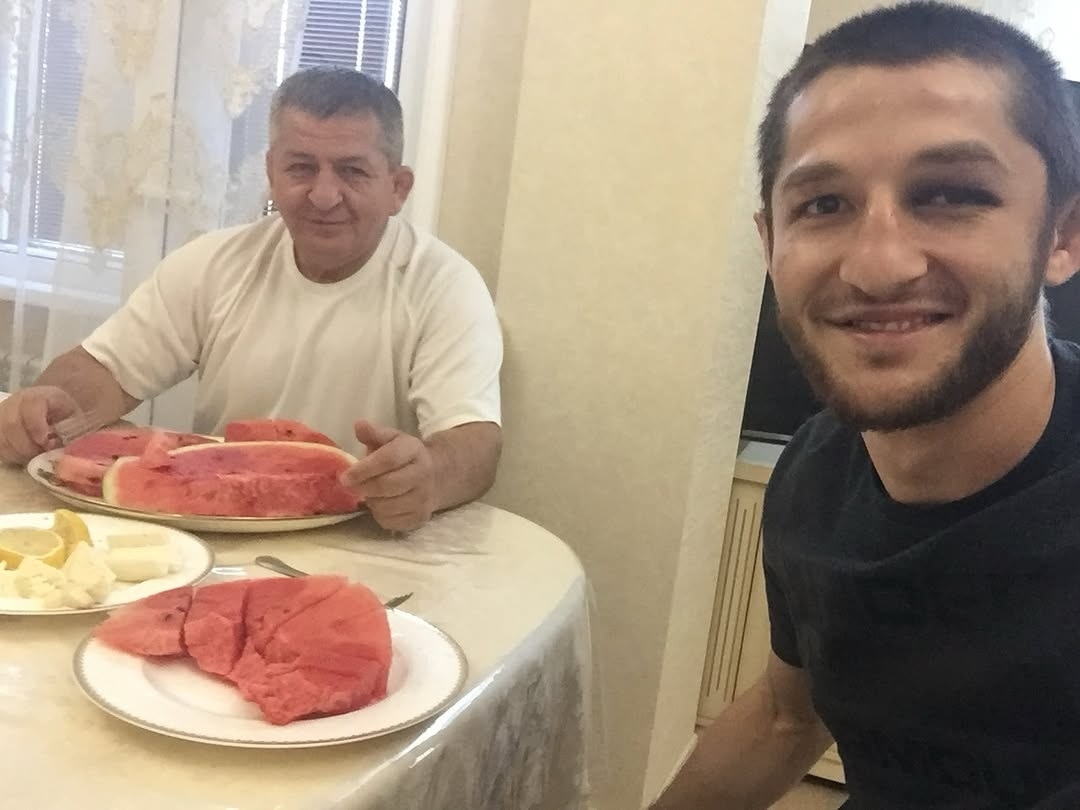 Абдулманап Нурмагомедов и Тагир Уланбеков. Абдулманап Нурмагомедов и Тагир Уланбеков