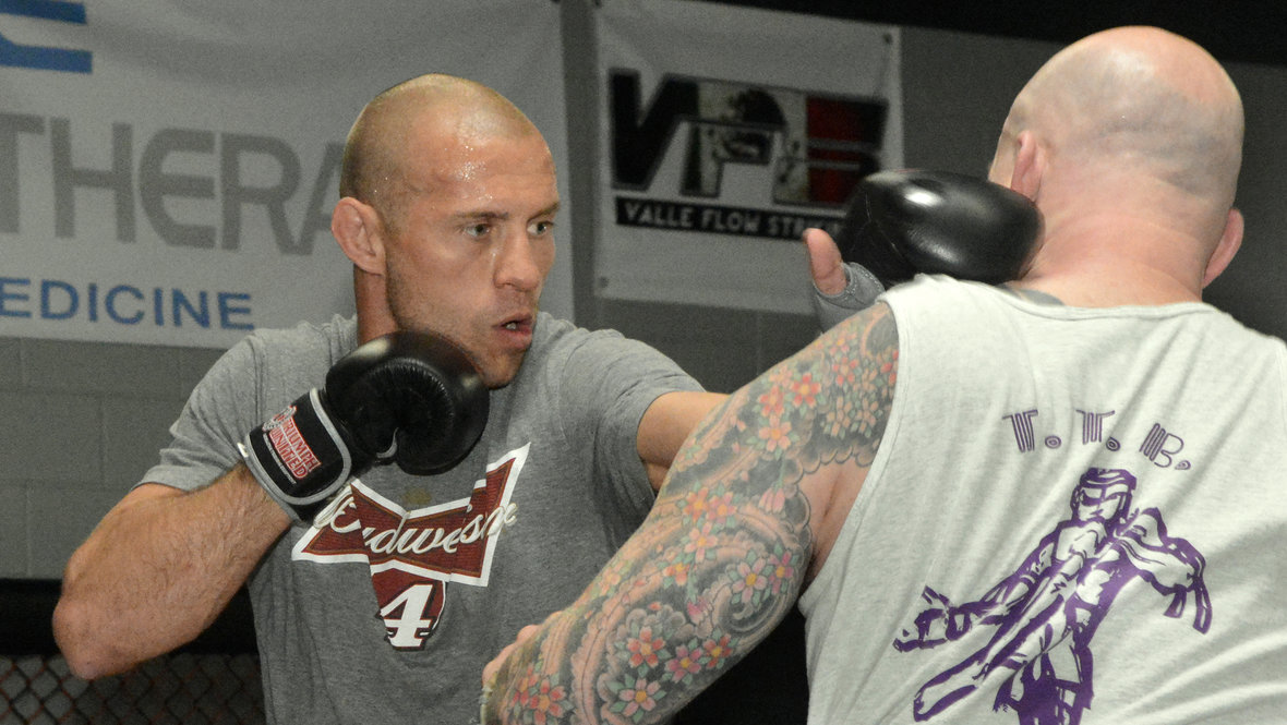 Дональд Серроне.