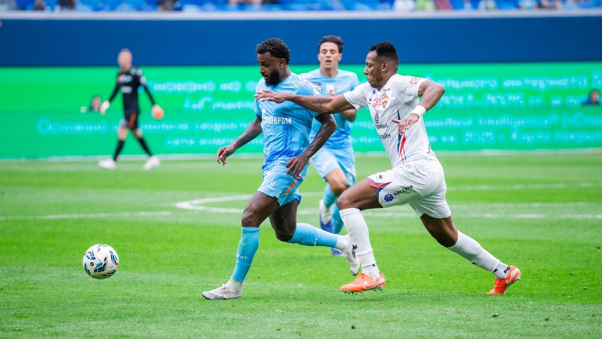 Вендел и Мойзес в матче «Зенит» — ЦСКА (1:1) 3 августа.