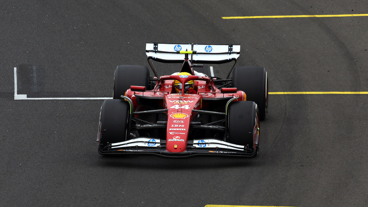 Болид Льюиса Хэмилтона.