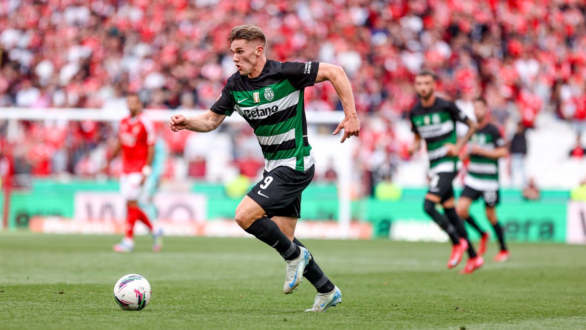 Виктор Дьекереш.