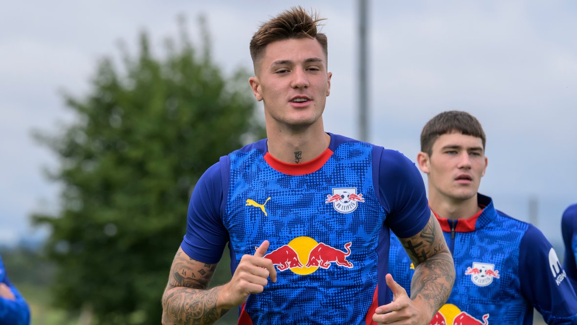 Беньямин Шешко.