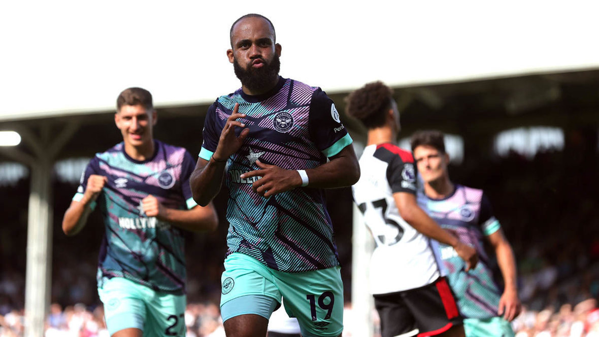 Брайан Мбемо.