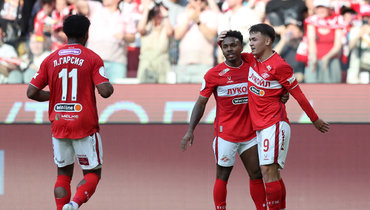 Ливай Гарсия, Маркиньос и Манфред Угальде.