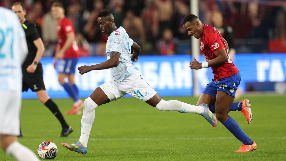 Мойзес и Матео Кассьерра.