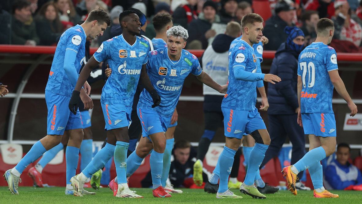 Александр Соболев, Луис Энрике, Андрей Мостовой, Юрий Горшков и Огнен Мимович.