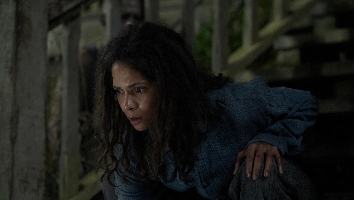 Кадр из фильма «Затерянное место», реж. Александр Ажа, Canadian Film or Video Production Tax Credit (CPTC), Lionsgate, 21 Laps Entertainment