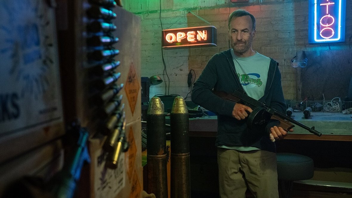 Кадр из фильма «Никто 2», реж. Тимо Тьяджанто, Universal Pictures, Odenkirk Provissiero Entertainment, 87North