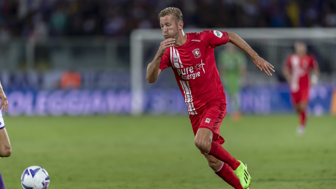 Михел Влап.