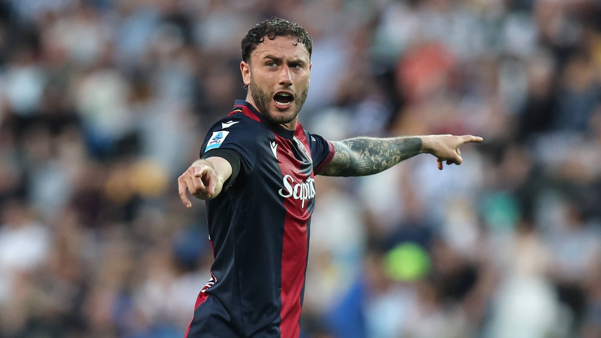 Давиде Калабрия.