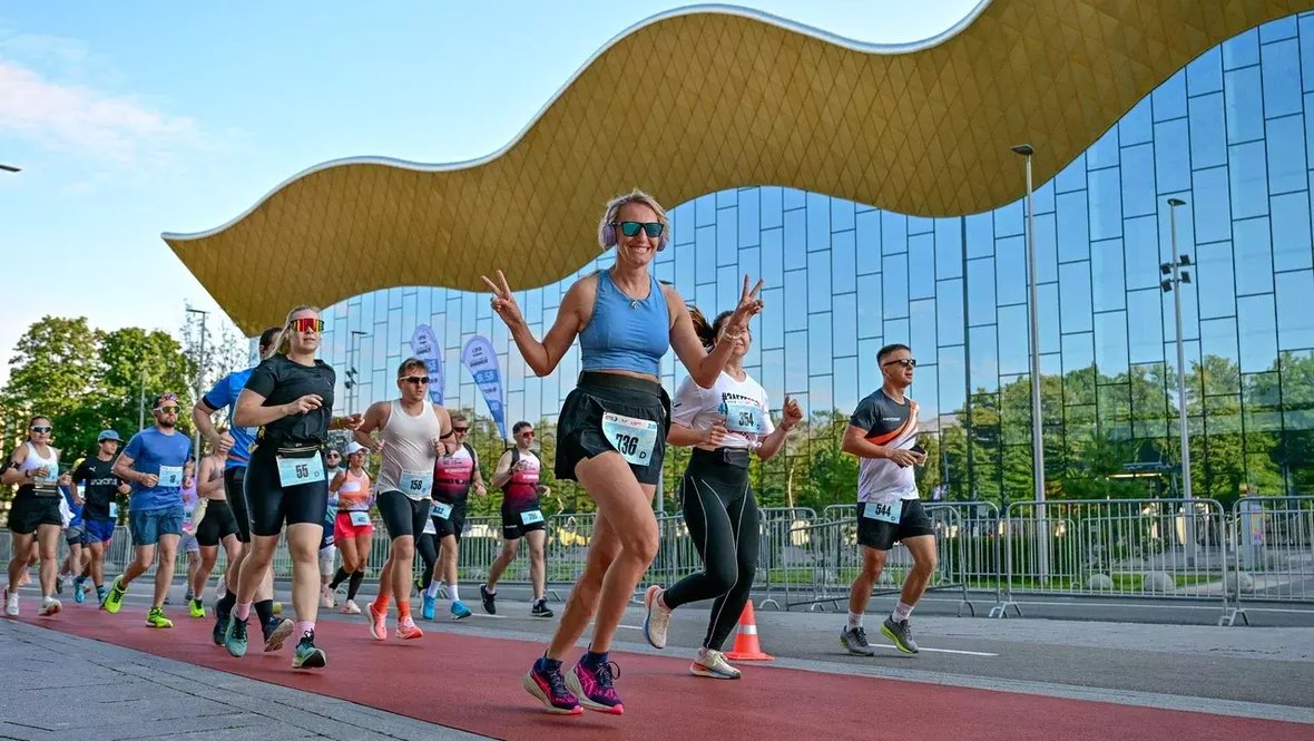 Спортивный праздник от Лиги героев.