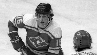 Трагическая история замечательного советского хоккеиста Сергея Капустина.