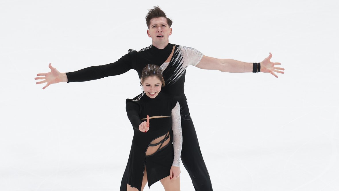 Александр Галлямов и Анастасия Мишина.