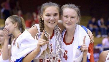 «Готова тренироваться по два раза в день, хотя я ненавижу это!» Звезды женского баскетбола — о карьере после рождения детей