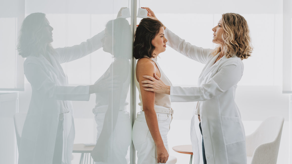 Девушка у врача