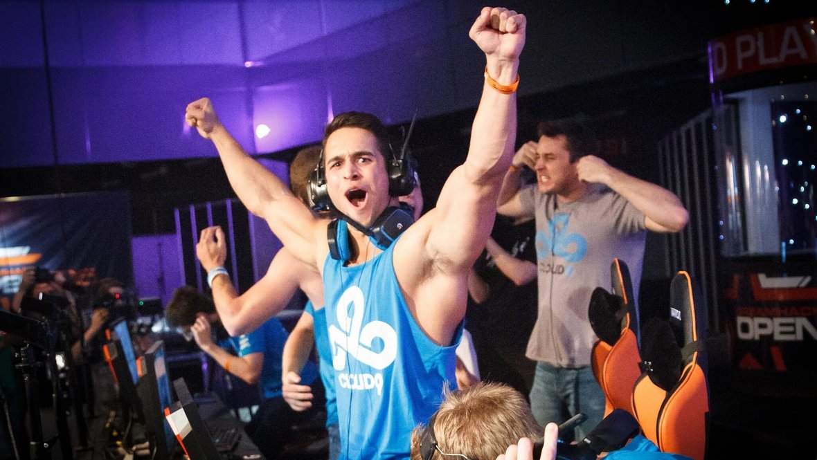 Райан freakazoid Абадир после победы за Cloud 9.