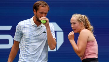 Даниил Медведев и Мирра Андреева.