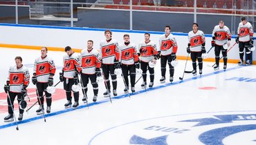 Новый скандал в Новокузнецке. «Металлург» угрожает сняться с чемпионата ВХЛ, а ведь он хотел вернуться в элиту