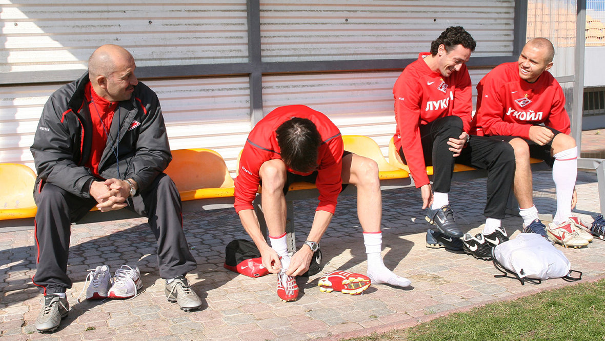 Станислав Черчесов, Егор Титов, Флорин Шоавэ и Сантос Моцарт.