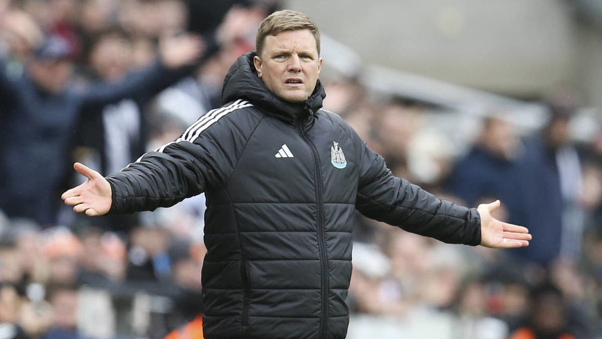 Эдди Хау («Ньюкасл»).