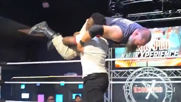 Сын экс-чемпиона UFC избил рестлера до потери сознания. Теперь инцидент расследует полиция