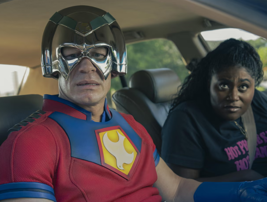 Кадр из сериала «Миротворец», реж. Джеймс Ганн, Алетеа Джонс, Грег Моттола и др., Warner Bros. Television, DC Entertainment, The Safran Company