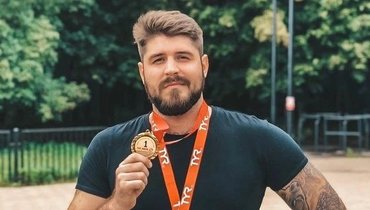 Полиция начала расследование, организаторы «опечалены»: как проходят поиски пропавшего в Босфоре пловца Свечникова