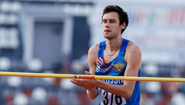 «Начинаю зажиматься, нестись, на скорости вылезают ошибки». Данил Лысенко — об итогах сезона и прогнозе на чемпионат мира