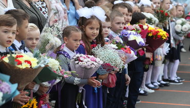 Букет на 1 сентября — как подобрать, где купить и можно ли нарвать?