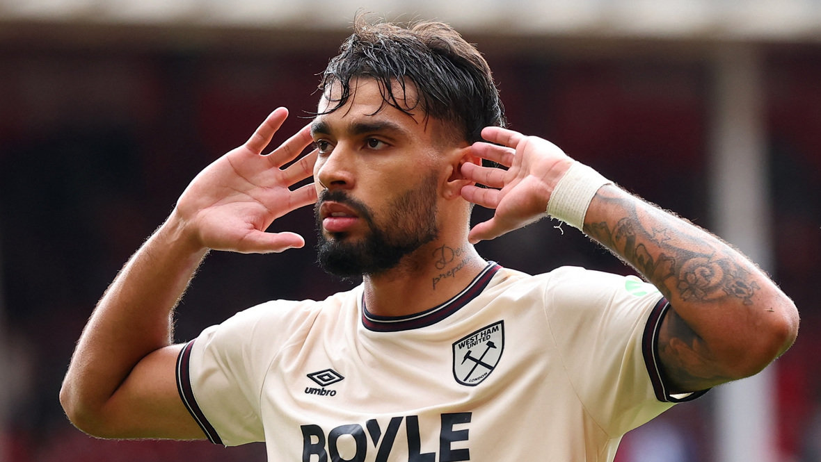 Лукас Пакета.