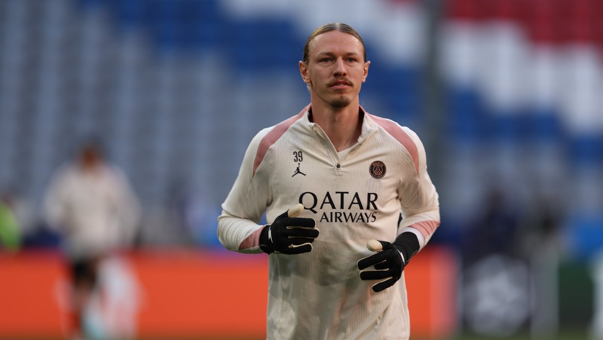 Матвей Сафонов.