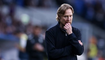 Валерий Карпин.