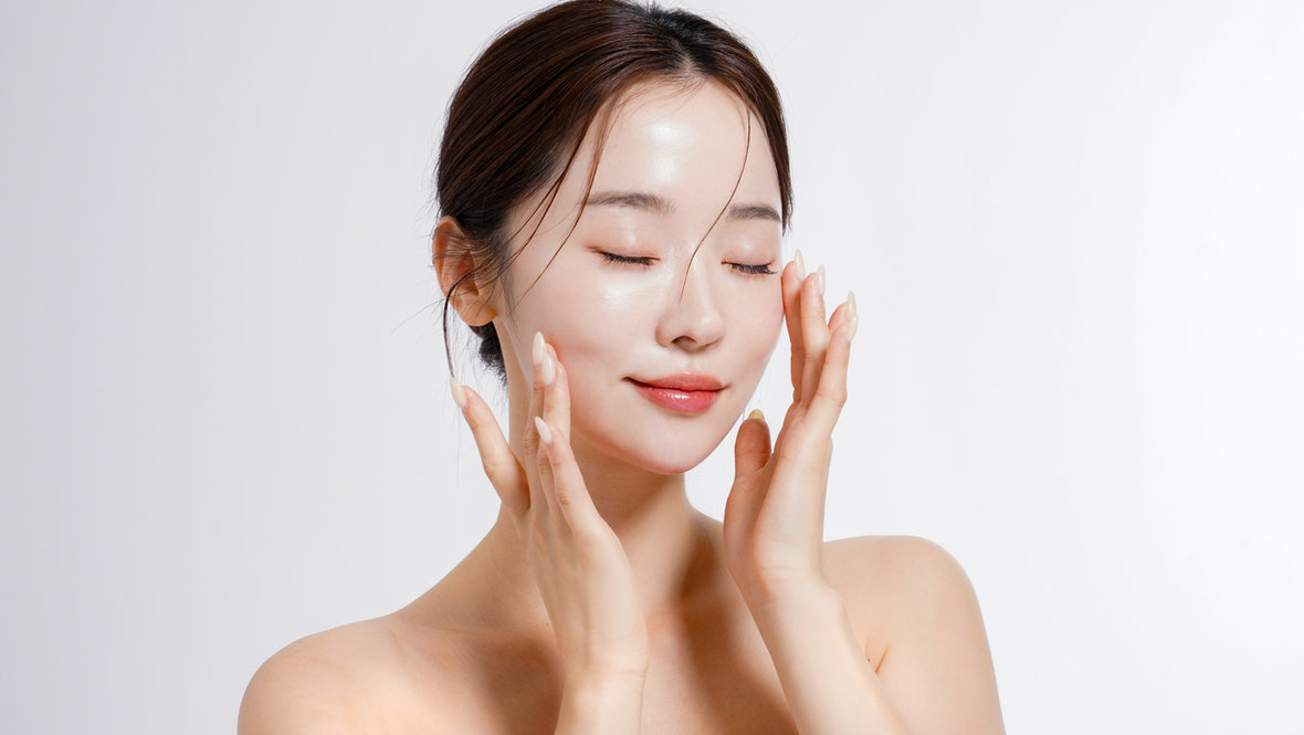 Красивая кореянка