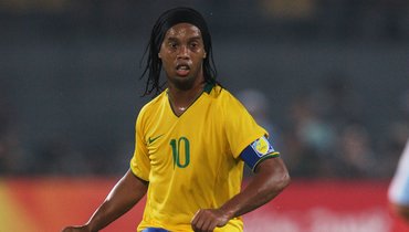 10 самых крутых голов Роналдиньо. Как бразилец покорил сердца фанатов