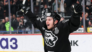 «Игроки КХЛ слабо защищены. Можно хоть 14 триллионов прописать в контракте — толку мало». Глотов — о регламенте лиги