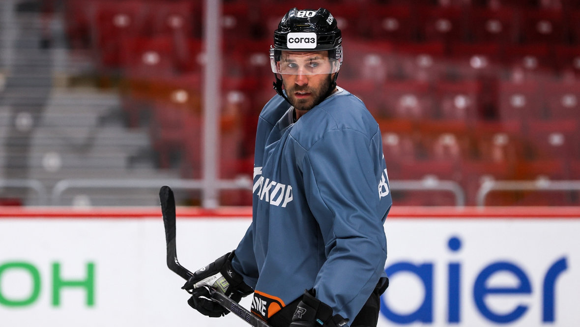 Джошуа Ливо.