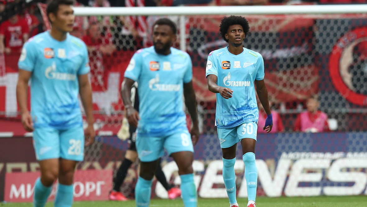 Футболисты «Зенита» Нуралы Алип, Вендел и Матео Кассьерра.