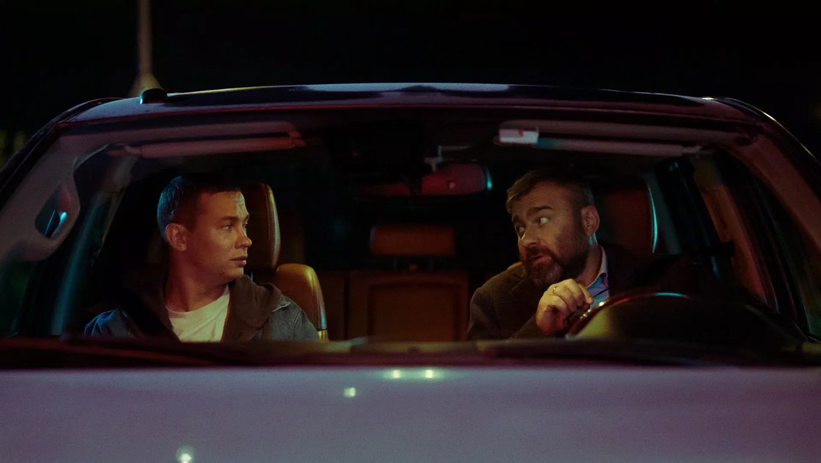 Кадр из фильма «Беги», реж. Роман Артемьев, НМГ