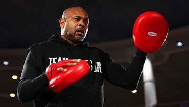 Роя Джонса в России обожают как нигде. Но давайте честно — кто из вас смотрел хотя бы два его полных боя?